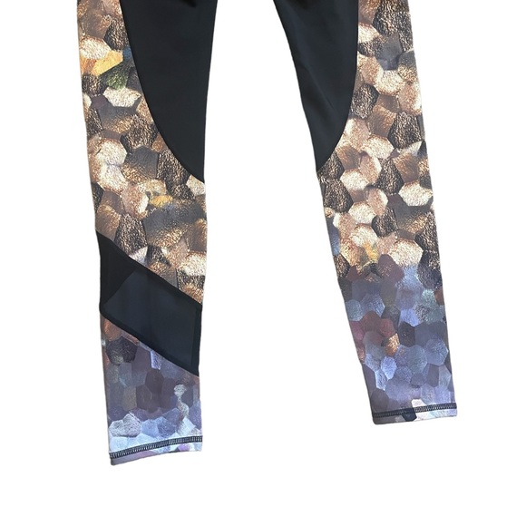 Athleta Asym Mesh Sonar Honeycomb Print Athletic Legging Extra Small XS - Picture 7 of 10